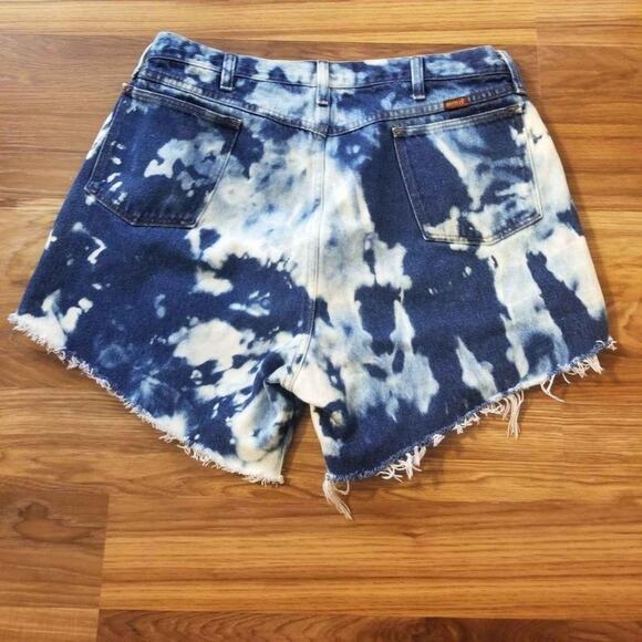 Jean Shorts Cutoffs Frayed Hem Altered Bleach Tie Dyed Women's OOAK Men's 40 - Picture 5 of 7